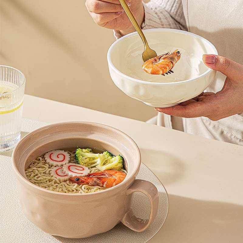 高颜值泡面碗学生宿舍带盖简约可爱单人家用多功能大容量餐具盒