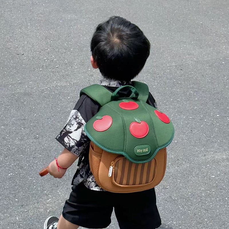 2025a新款儿童个性幼儿园书包男女宝宝出游背包卡通轻便新款旅行
