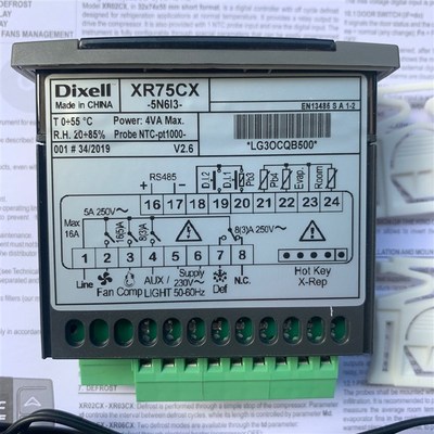 小精灵温控器XR75CX-5N6I3---XR75CX-5N613 带时钟功能