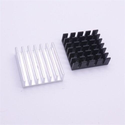 散热片 20*20*6MM 银色 黑色破槽 优质铝散热器 CPU处理器IC专用