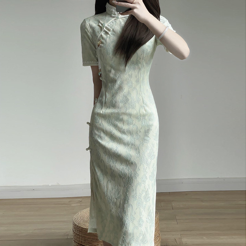 改良旗袍新款2023新中式绿色连衣裙日常年轻款少女夏季小个子清新
