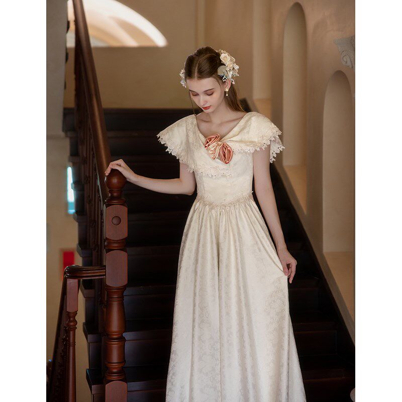 法式轻婚纱高级质感缎面新娘一字肩出门纱复古森系订婚迎宾礼服