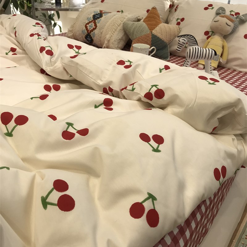 is小樱桃粉色床上四件套全棉文艺1.J5m米被套床单三件套少女