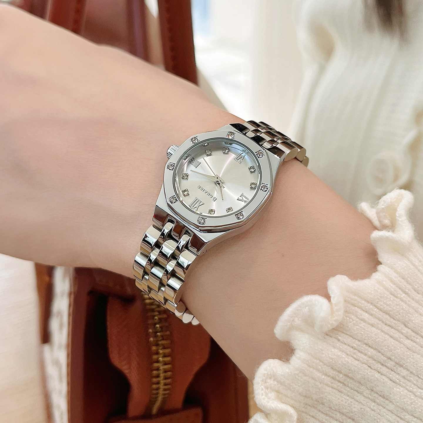 高级感轻奢百搭简约气质精致送女友女款石英女士手表学生文艺学院