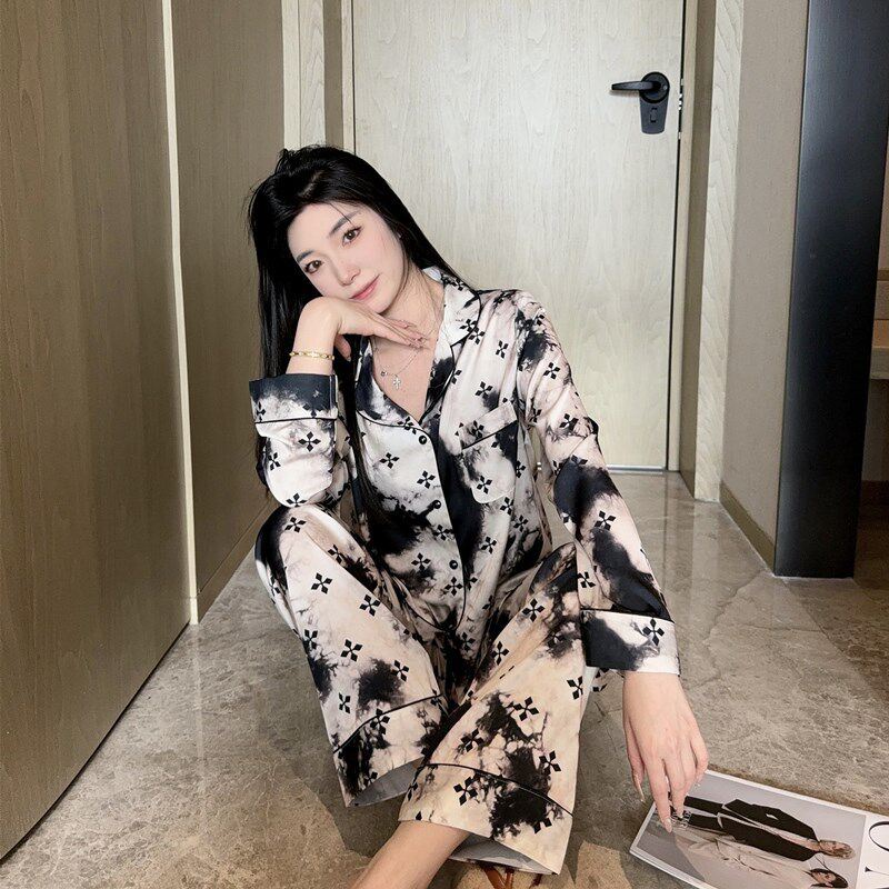 冰丝长袖睡衣女春秋新款时尚大码高级感秋季女款可外穿家居服套装