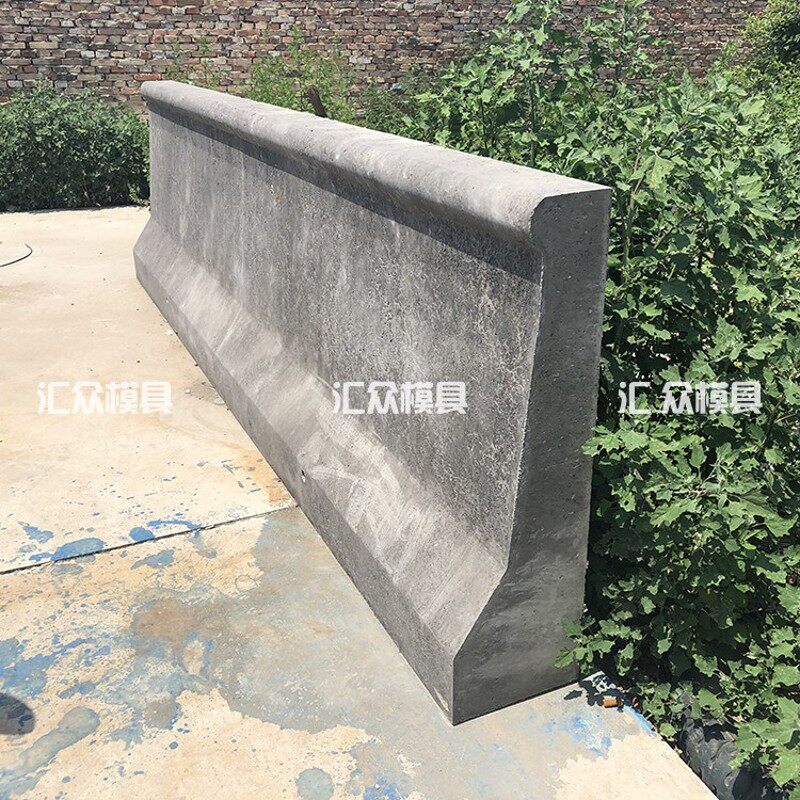 防撞墙水泥模板护栏路p基围栏防护栏模具公路桥梁混凝土挡墙钢模