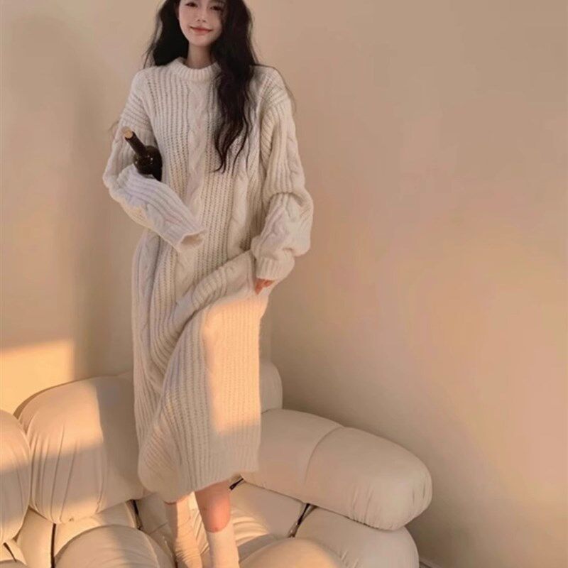 白色针织连衣裙女秋冬新款温柔慵懒风休闲内搭打底外穿毛衣长裙潮
