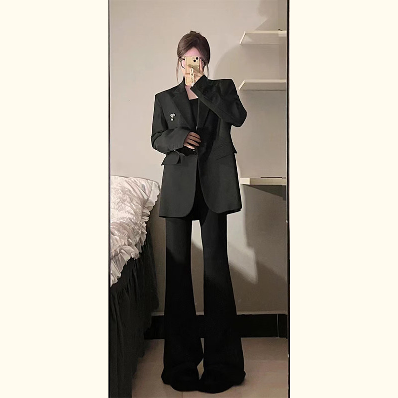 设计感小众黑色西装外套女2023春装新款气质休闲宽松廓形西服上衣