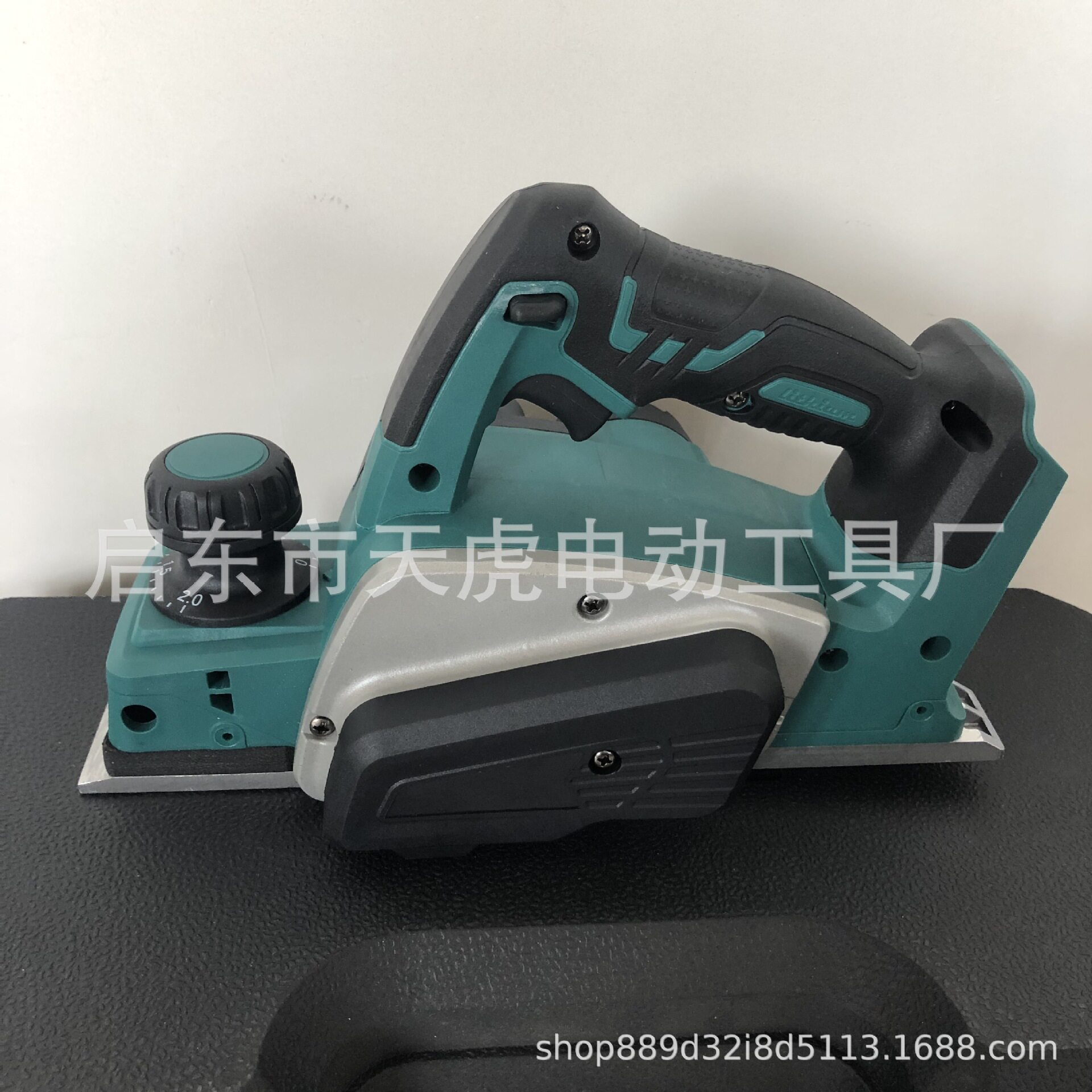 锂电便携手提电刨木工压刨