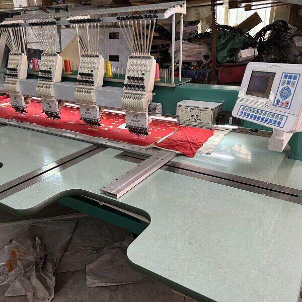 4头巾4头版机绣花机速厚机4头版多料功能机刺绣机可加毛金片绣花