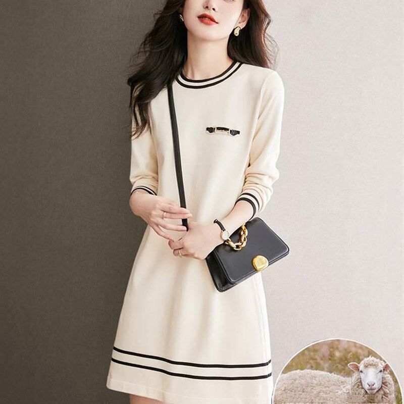 中长版毛衣女秋冬2023年新款圆领配大衣的软糯羊毛针织内搭洋装