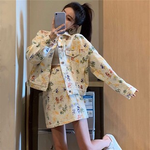 港风牛仔两件套女春秋季装新款潮洋气小个子套装上衣外穿裙子胖mm