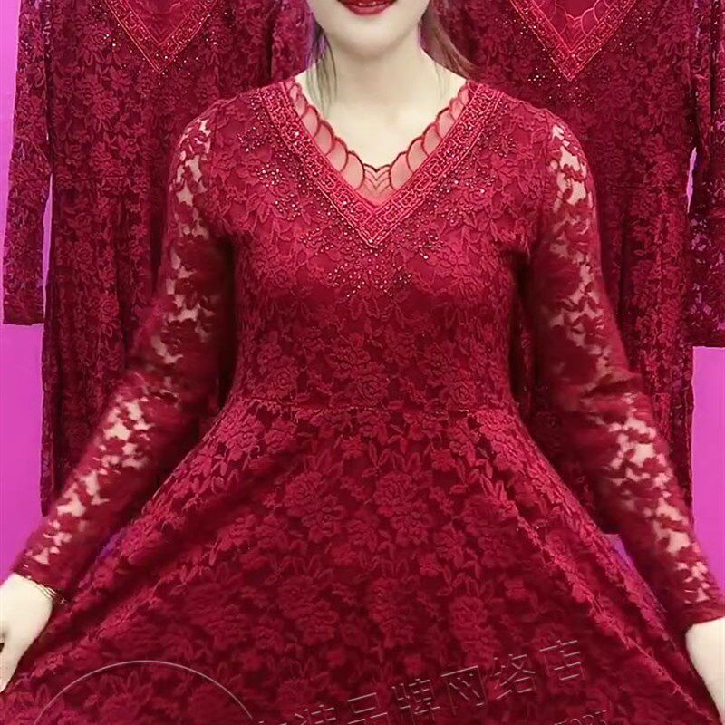 重工蕾丝连衣裙女士烫钻花边V领长袖收腰中长款气质显瘦打底裙