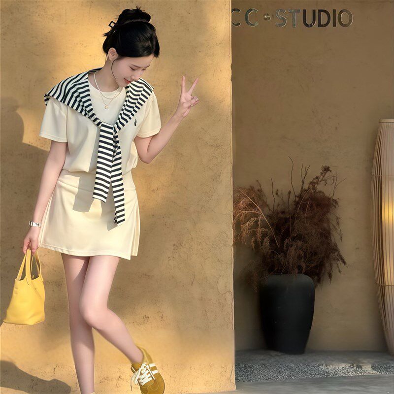 气质显瘦休闲运动套装女夏季学生宽松韩版时尚短袖短裙减龄两件套