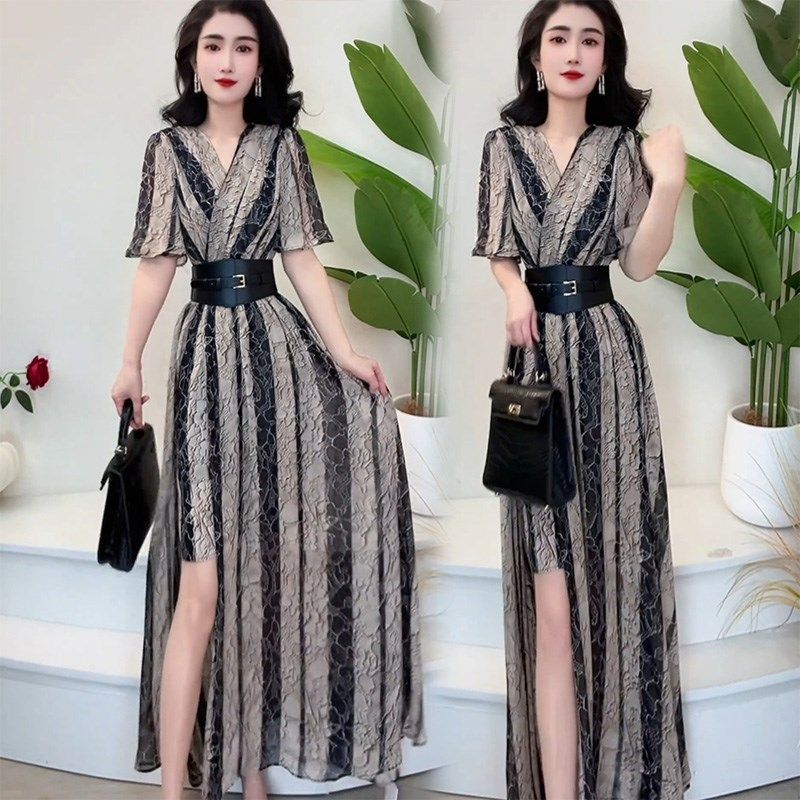 夏季新款法式气质V领收腰显瘦连衣裙女高级感洋气中长款礼服裙子