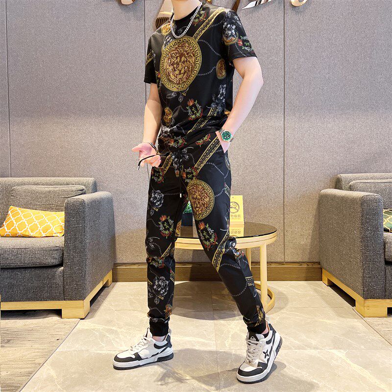 休闲套装男士夏季帅气搭配新款韩版青年烫钻潮流时尚运动男两件套