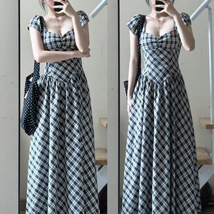 微胖MM法式海边度假小飞袖格子连衣裙女夏季高级感气质显瘦长裙子
