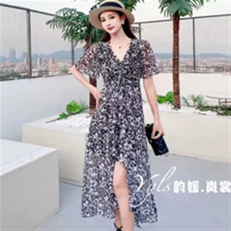 法式复古碎花雪纺长裙女2022夏季新款V领收腰显瘦a字裙短袖连衣裙