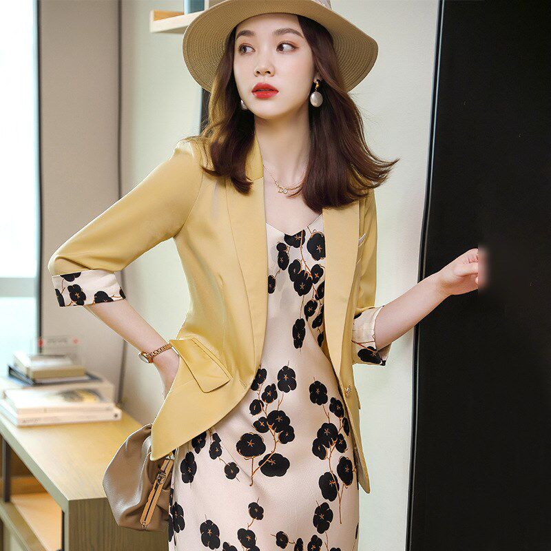 黄色西装外套女夏薄款小个子休闲醋酸七分袖小西服套装裙子两件套