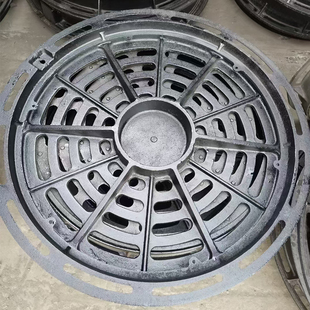 带洞窨井盖圆形700重型漏水篦子C镂空铸铁雨水篦子下水井盖板圆型