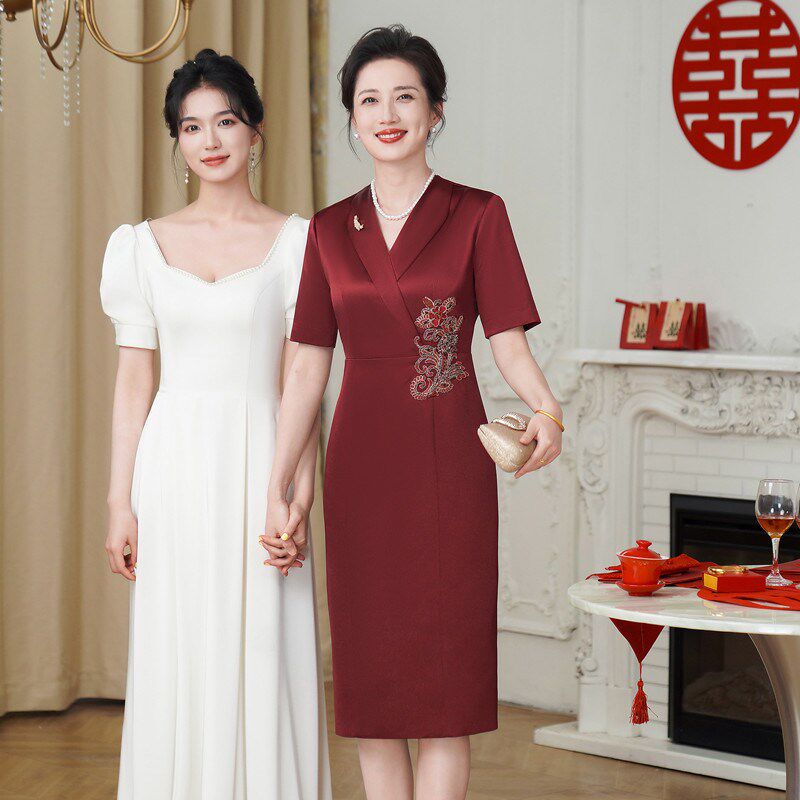 高级感轻奢新中式妈妈婚礼服旗袍喜婆婆婚宴装春夏结婚宴会连衣裙