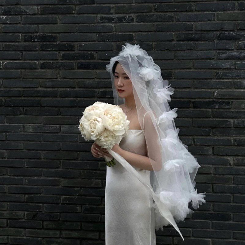 森系超仙遮面花朵B头纱外景拍照样片