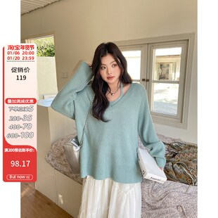 韩系氛围感穿搭v领挂脖上衣设计感小众女大码胖mm冬季超好看毛衣