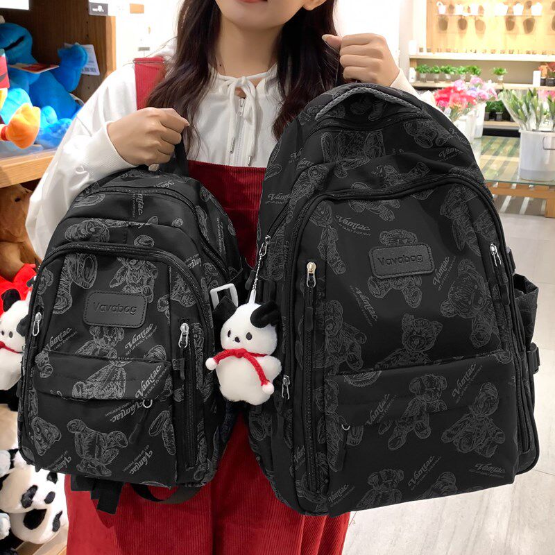高颜值大容量卡通小学生书包女初中生高中学生双肩包减负轻便背包