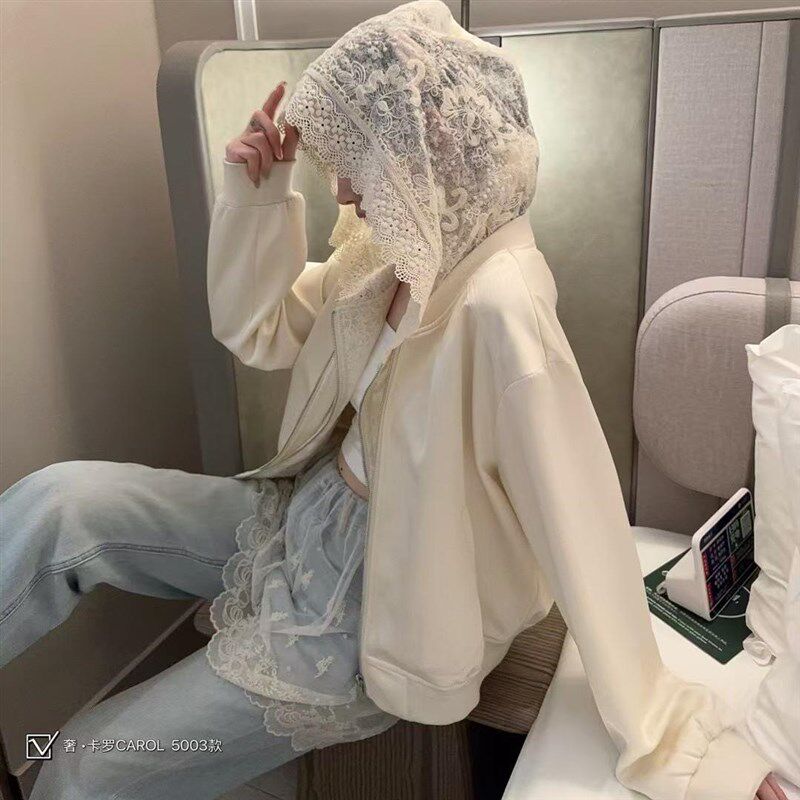 5003蕾丝连帽拼接休闲时尚短外套宽松百搭设计感棒球服女装纯新款