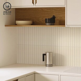 通体砖长条马赛克磁砖包豪斯风格奶茶色高端定制壁砖灰色全瓷背景