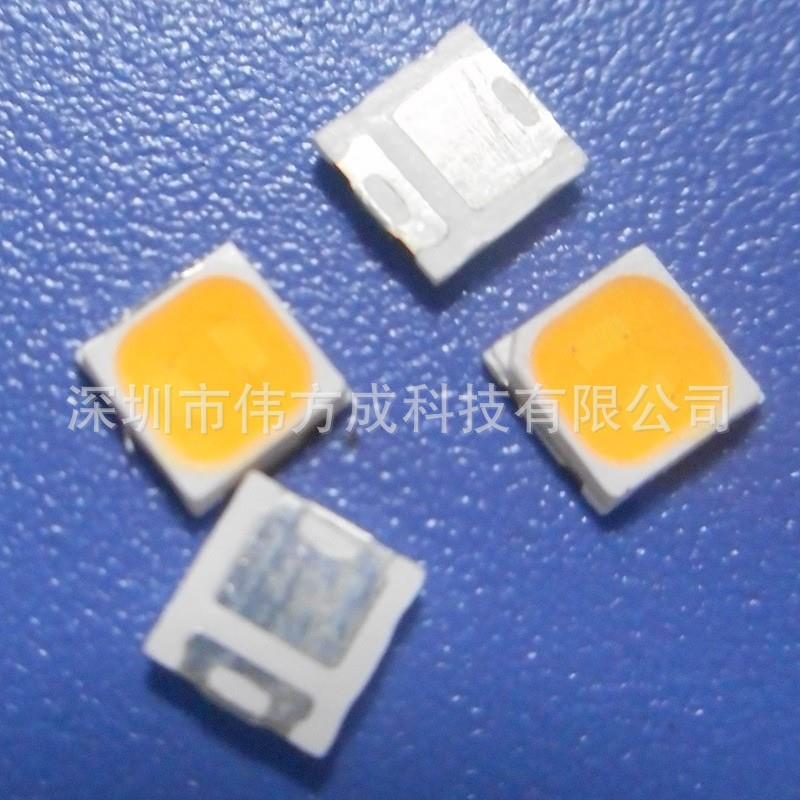 3301W暖白光贴片0灯珠高亮120-130显L3030M3V高led灯珠3030暖白