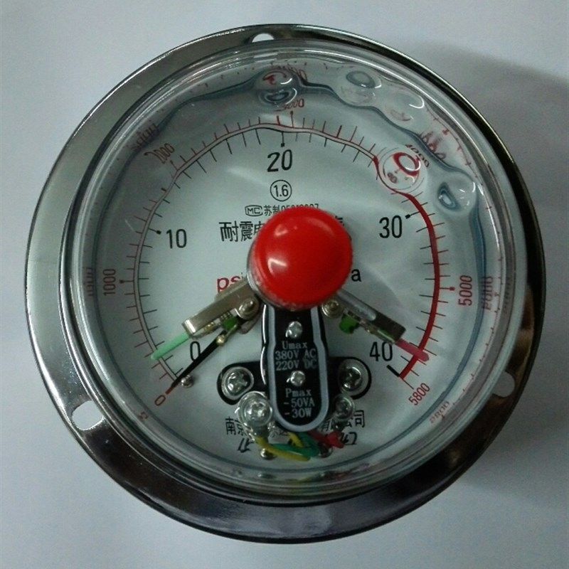umax 380 ac 220 dc pmax 轴向带边耐震电接点压力表 YNXC-100ZT