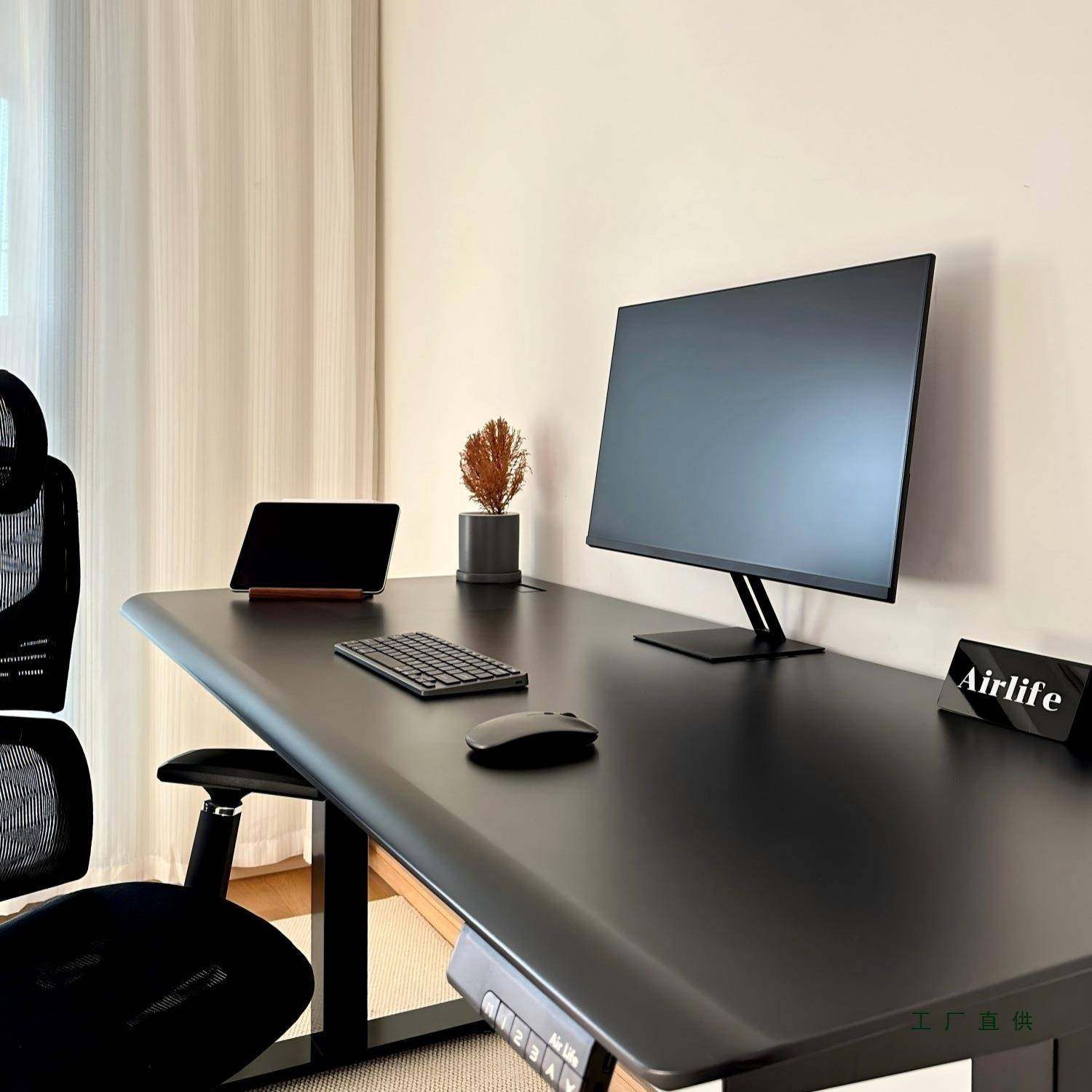 出口欧美电动升降桌EF级985电N降竞桌电脑桌电可升办工桌双机三节