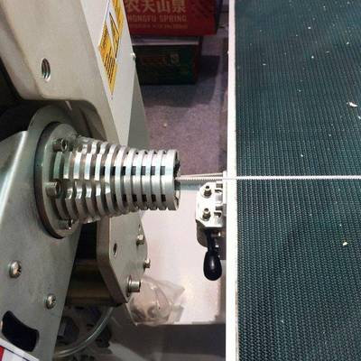 eva泡棉锯切机四轮立切机直切机珍珠分切泡沫开竖料机机NJT棉切机