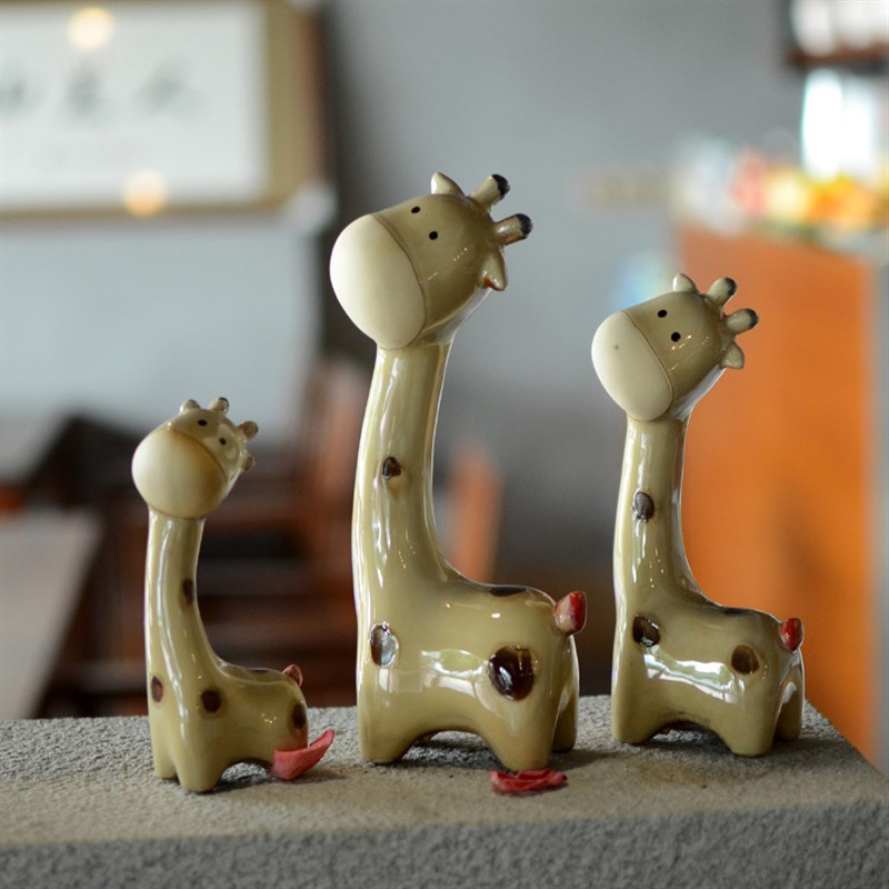 家居饰品陶瓷工艺品摆件户外花园小动物装饰梅花鹿组合两色可选
