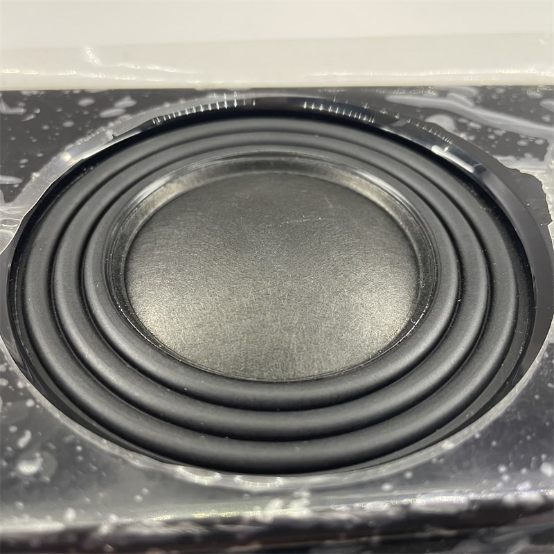 曼无源音箱diy,3寸v双音圈低音喇叭 和4个低频辐射器。
