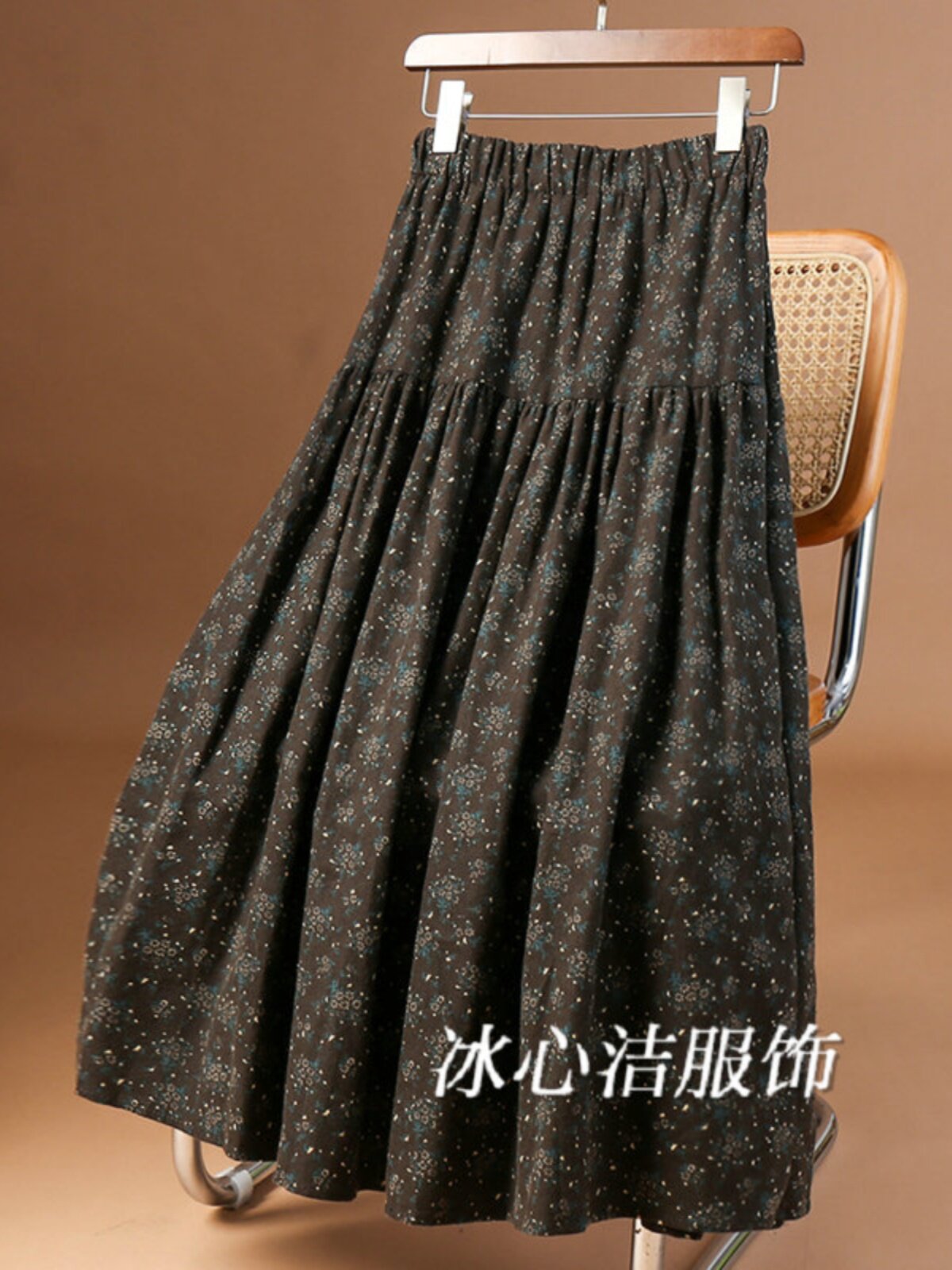 覆古碎花小个子磨毛半身裙女春秋款2025新款伞裙半裙A字裙子长裙