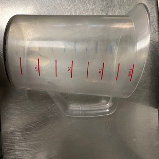 了肯德基必胜客麦当劳进口量杯0.5L1L3.8L透明量杯测量容量杯 包邮