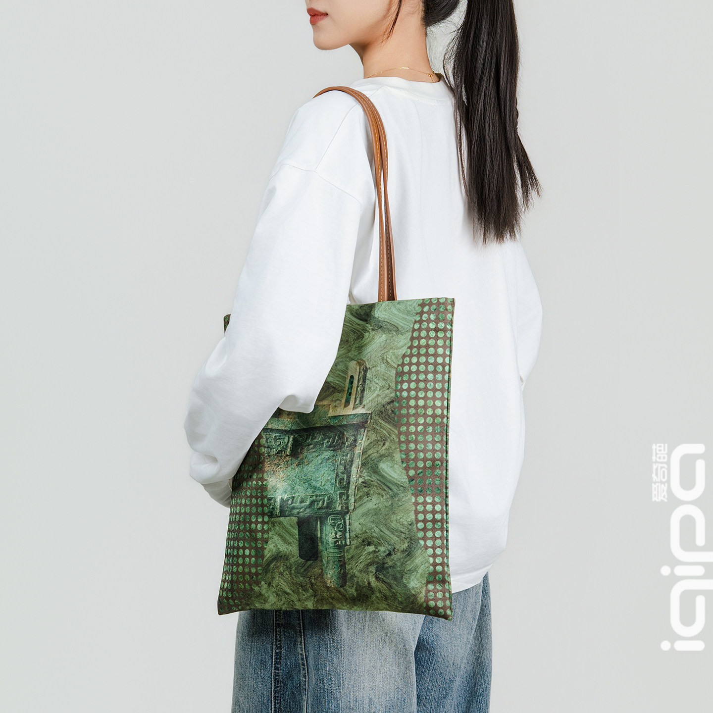 爱奇葩原创青铜乳钉纹圆点肌理小众设计青年款单肩托特大容量背包,箱包皮具/热销女包/男包,时尚帆布包,淘宝优惠券,粉丝福利购,淘宝优惠卷