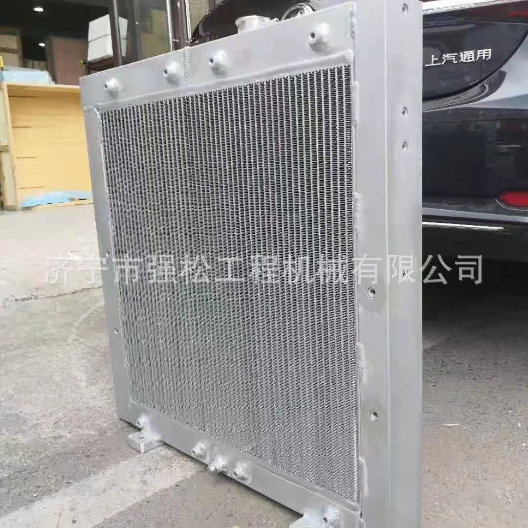 XG808装载机水箱油散一体式