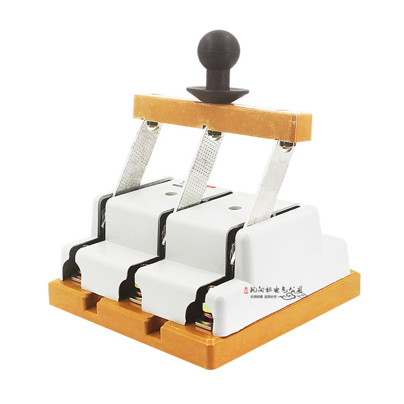 三相三线400A闸刀开关 单投刀闸 HD11F-400/38开启式刀开关3P400A