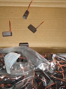 实体厂家  质量保证巴士汽车暖风机碳刷 8X10X19MM