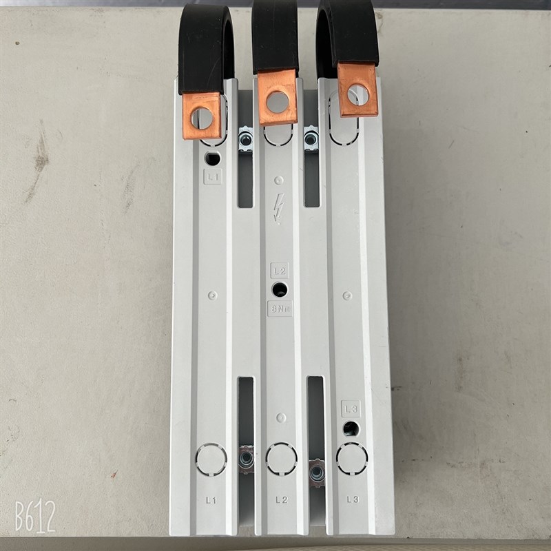 250A转接器33037-1带软连接 接63A100125A塑壳断路器250A母线系统