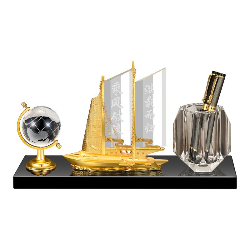 创意办公摆台水晶笔筒一帆风顺老板办公桌摆台合金帆船地球仪摆件