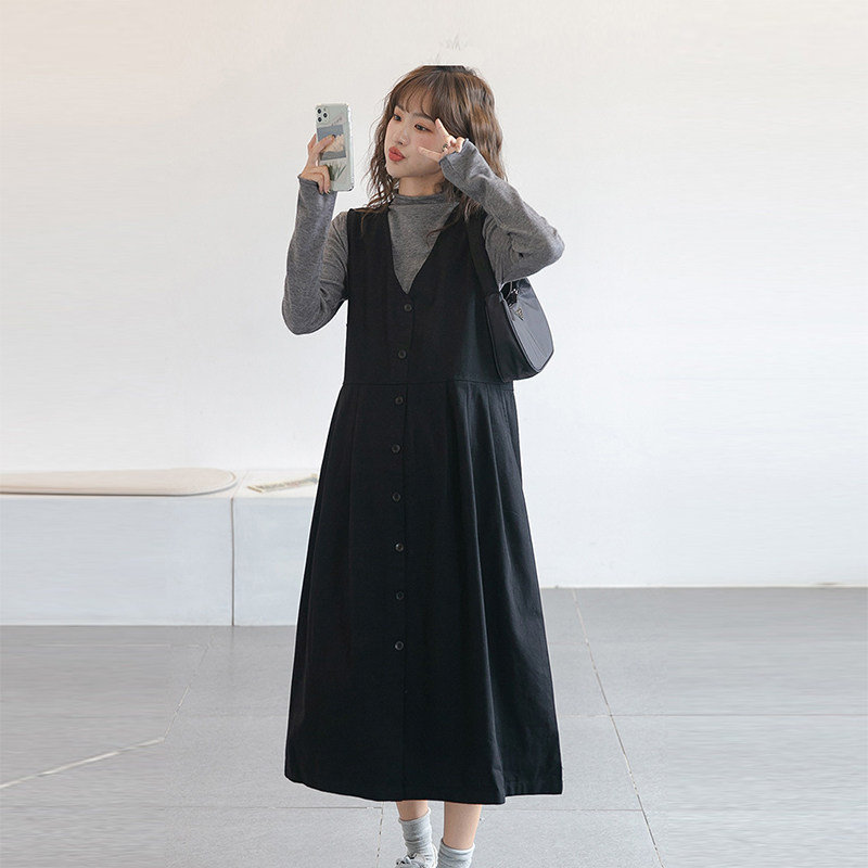 孕妇背心裙套装秋装洋气时尚宽松遮肚V领连衣裙孕妇装春秋针织衫