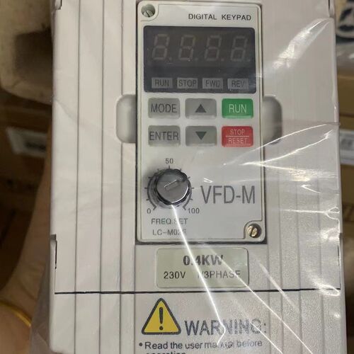 台湾台达变频器 VFD004M21A 0.4KW 220V VFD-M DELTA三相电机马达