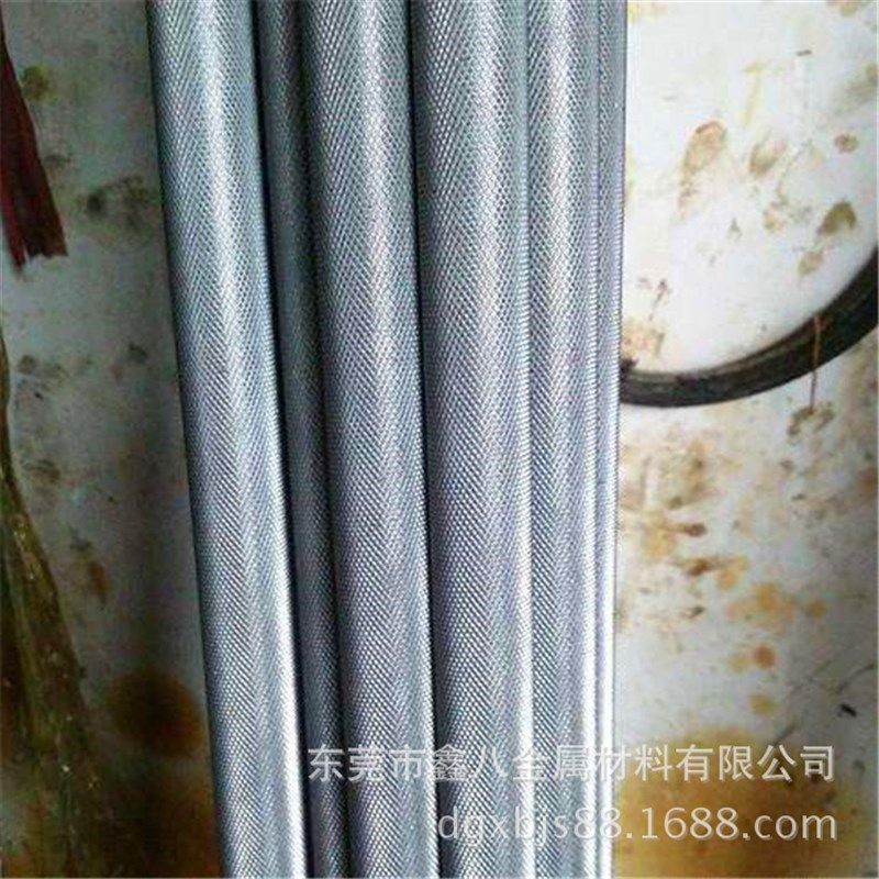 现货直销304F不锈钢圆棒 网纹滚花棒 直纹拉花棒 303不锈钢棒