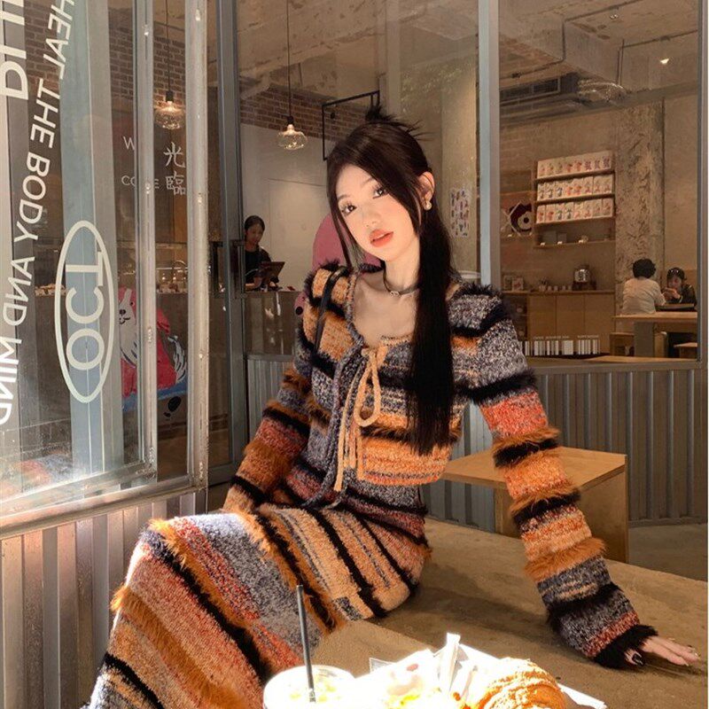 甜辣覆古撞色条纹针织套装女春秋毛衣开衫修身吊带连衣裙两件套潮