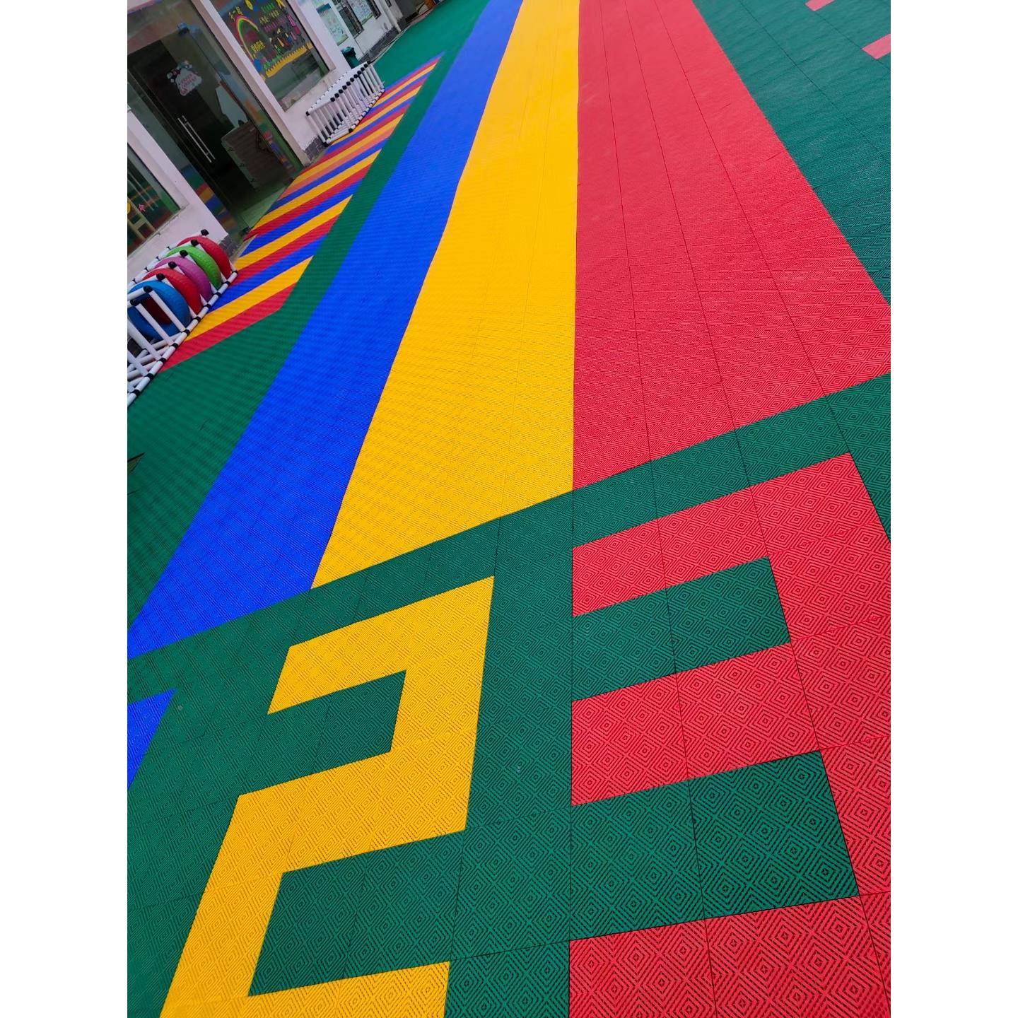 回字幼儿园室外跑道浮专用悬纹浮式拼装地户外篮YUQ球场悬地板板