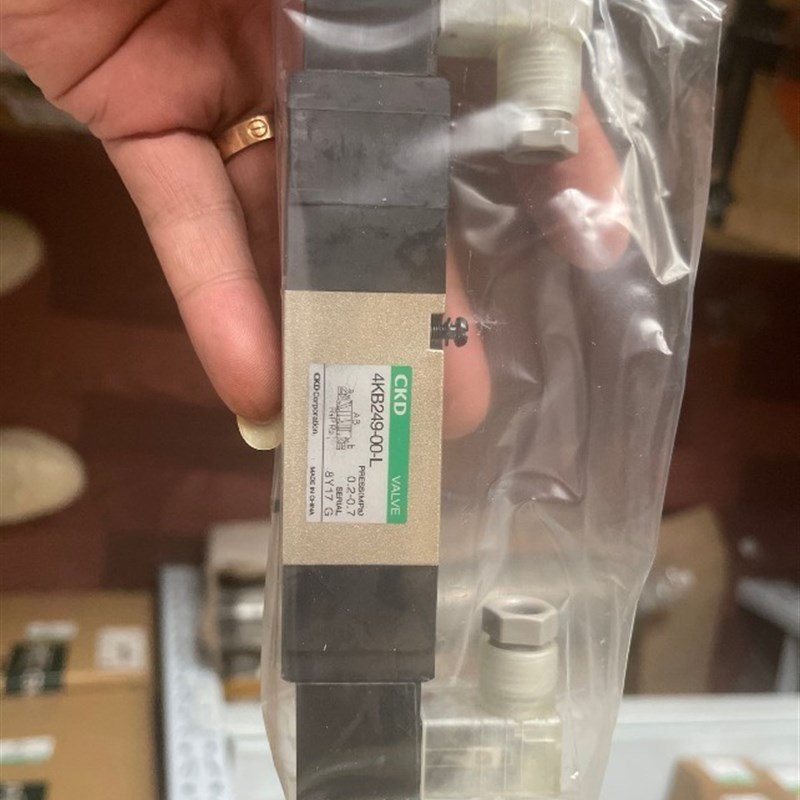 气动元件CKD 电磁阀4KB249-00-L-DC24V全新原装正品现货出售